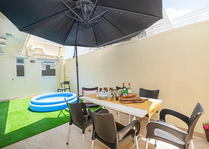 Summer Breeze 3 Bedroom Family Maisonette With Sunny Terrace In Mellieha - By Getawaysmalta