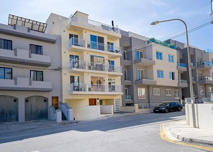 Summer Breeze Comfort Sunny Apartments Close To The Sandy Beaches - By Getawaysmalta Mellieha