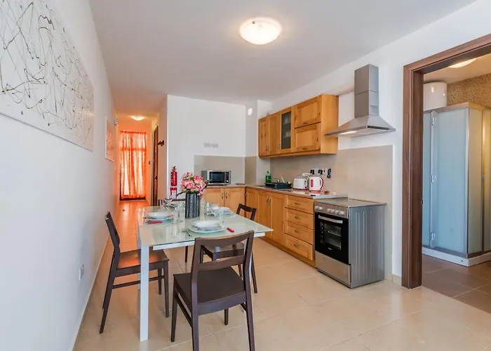 Penthouse With Seaview Terrace Apartment St. Paul's Bay