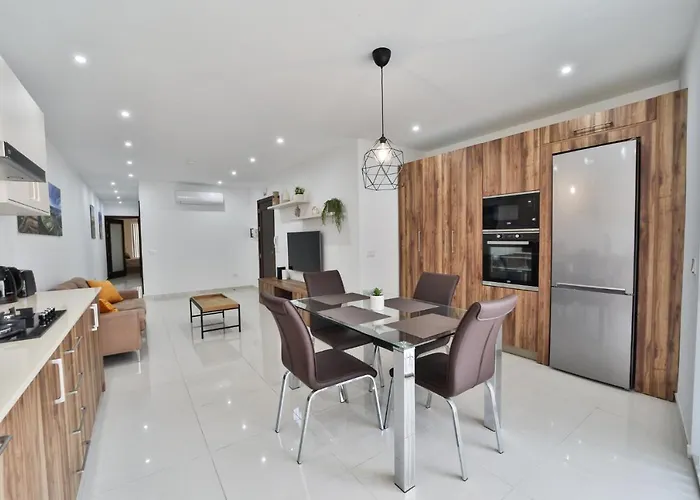 Marsalforn Vacation Rentals near