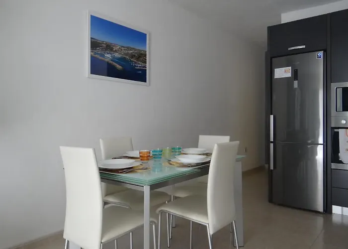 Modern Two Bedroom Sea View Apartment Marsaskala