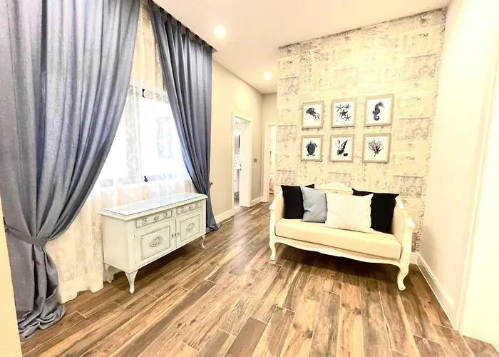 Luxury 3 Bedroom Xlendi Apartment
