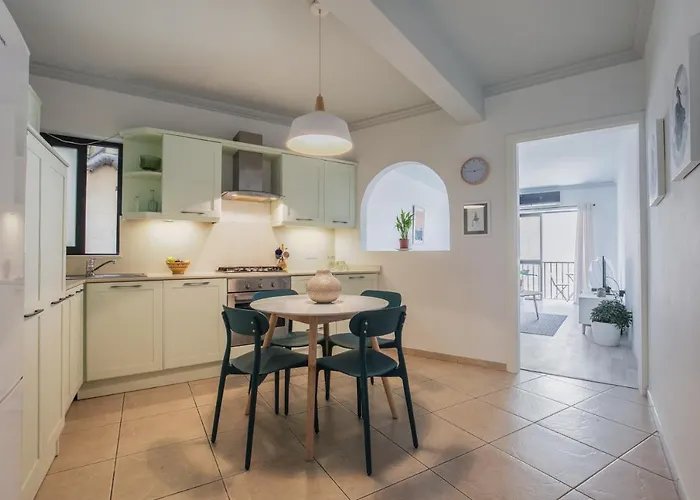 Stylish 3 Bedroom Apartment - St. Julians - 5 Mins From Balluta Bay Saint Julian's