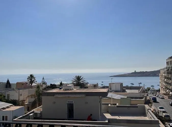 Pet friendly Lovely Room With It'S Own Seaview Balcony - Shared Bathroom St. Paul's Bay