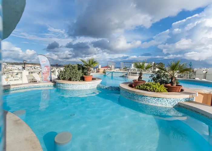 Qawra Hotels