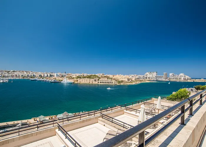 Luxury Hotels in Valletta