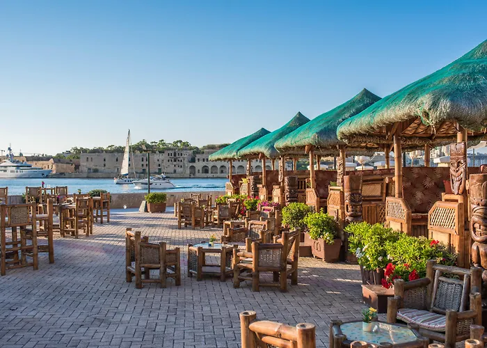 Valletta hotels near University of Malta