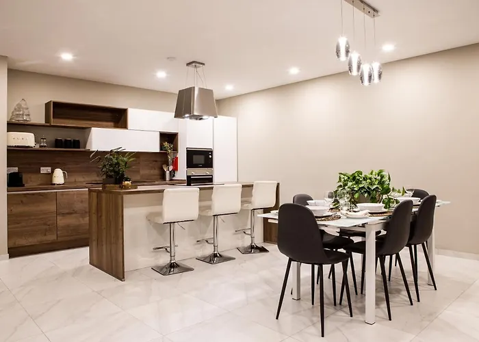 Modern - Central - Close To Beach - 5 Star Rating Apt St. Paul's Bay