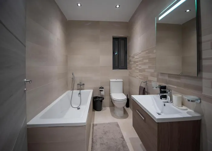 Seaside Luxury Apartment St. Paul's Bay