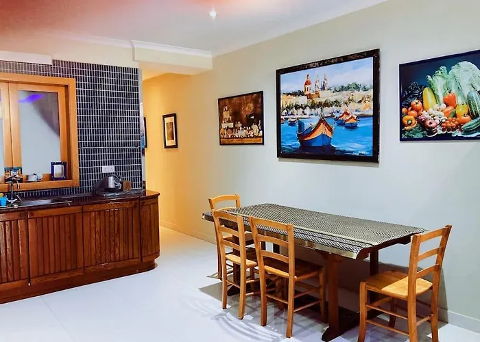 Cozy Apartment Near Mellieha Bay