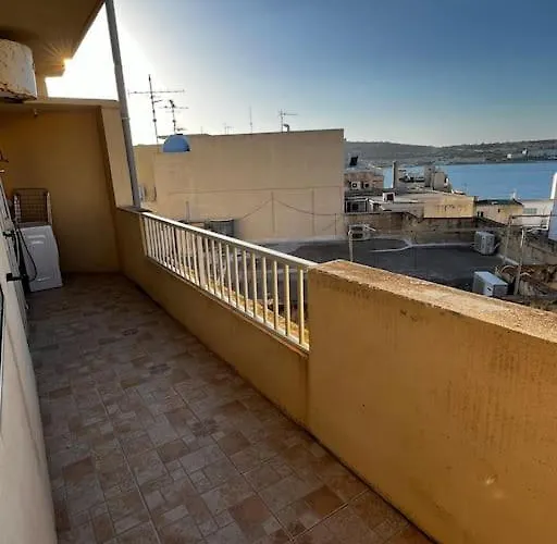 Conmal Penthouse In Mellieha Bay Apartment