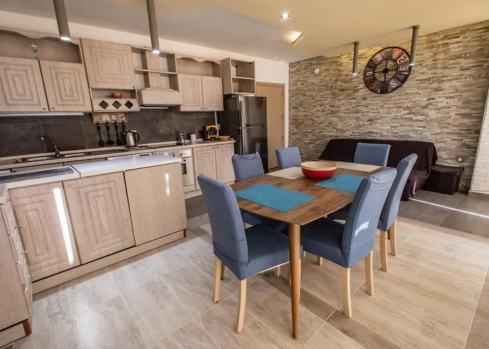 Amazing Seaview Duplex Penthouse Apartment St. Paul's Bay