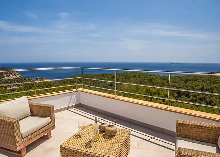 Private Maximum Relaxation And Positioned To Immerse Yourself In The Mesmerising Views Villa Saint Julian's