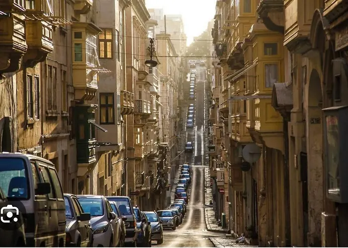 Pet friendly Valletta Stylish City Pad
