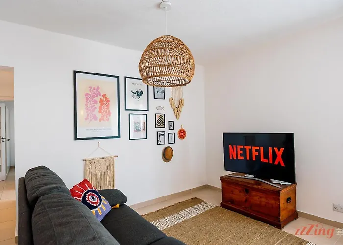 Malta'S Boho Chic Apartment In St Julians Saint Julian's