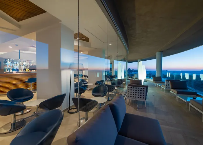 Ramla Bay Resort Mellieha - 4 star Hotel