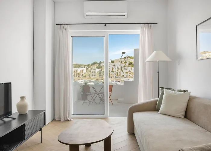 Modern Seafront 2Bd Apartment With Terrace & Sea View - Xemxija St. Paul's Bay
