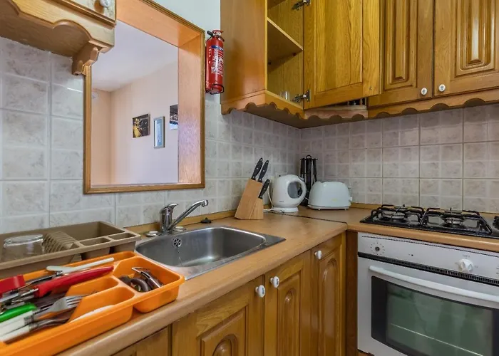 Pet friendly Adorable Seaview Apt At St Paul'S Bay