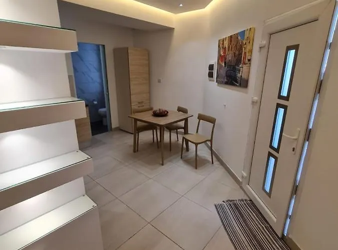 Crescent Corner Apartment St. Paul's Bay