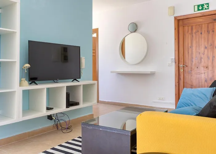 1Br Penthouse With Large Private Terrace In Pv By 360 Estates Apartment Saint Julian's
