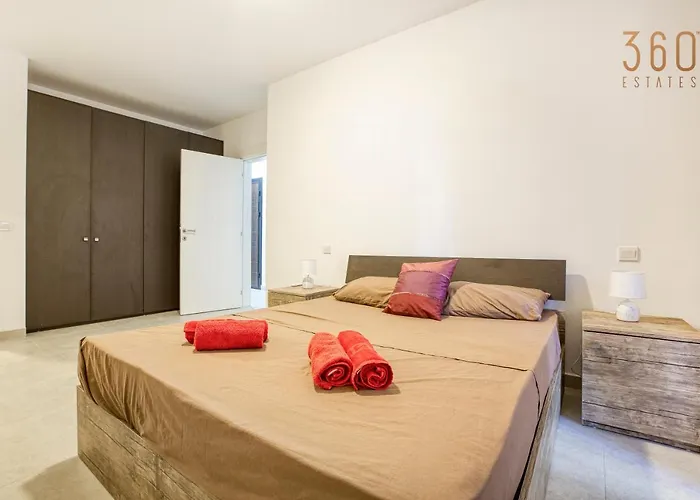 A Lovely 2Br Home With Private Balcony In Qawra By 360 Estates St. Paul's Bay
