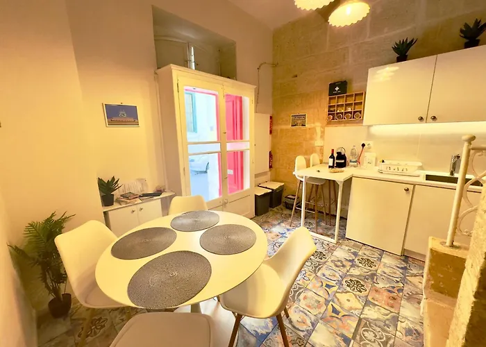 Pet friendly It-Tikka Villa Valletta