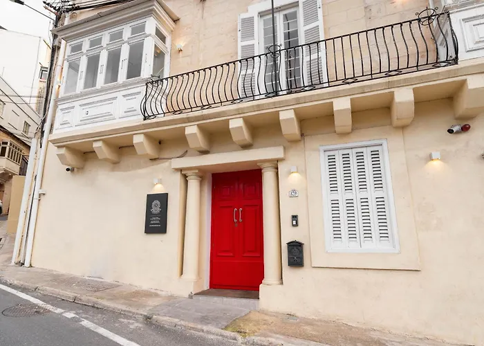 The Rose Hostel Saint Julian's