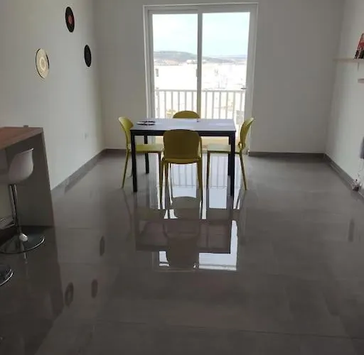 Sorriso Flat N.9 - Entire Unit Apartment St. Paul's Bay