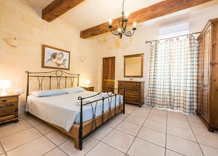 Nadur Dog Friendly Lodging and Hotels