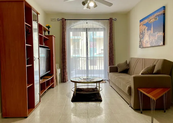 Regent Court - 3 Bedroom Apartment Within Walking Distance From Seafront St. Paul's Bay