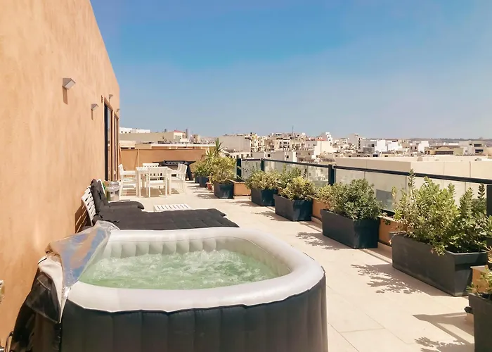 Pet friendly Xl Terrace Penthouse Bbq 200M From The Sea And Square Apartment St. Paul's Bay
