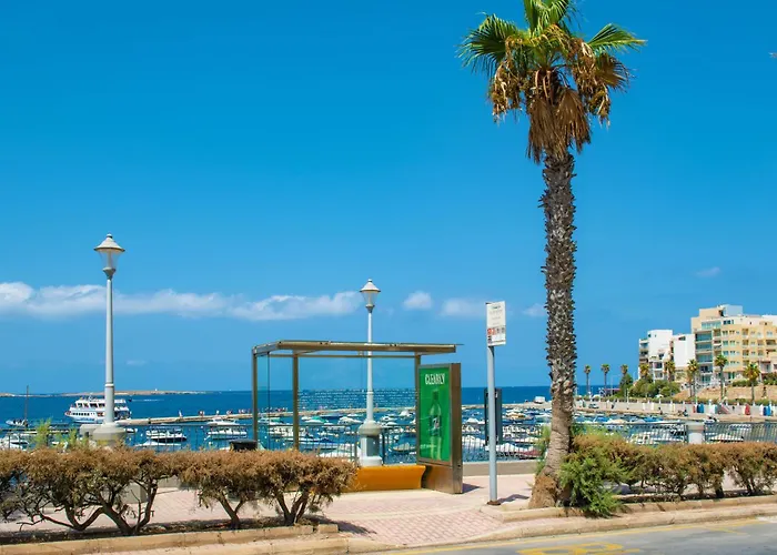 Pet friendly Islet Promenade Aparthotel - Studio With Hot Tub And Panoramic Sea Views By Getawaysmalta St. Paul's Bay