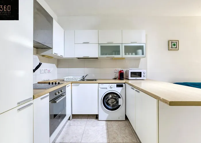 Spacious, Central Apt In Paceville/St Julians By 360 Estates Saint Julian's