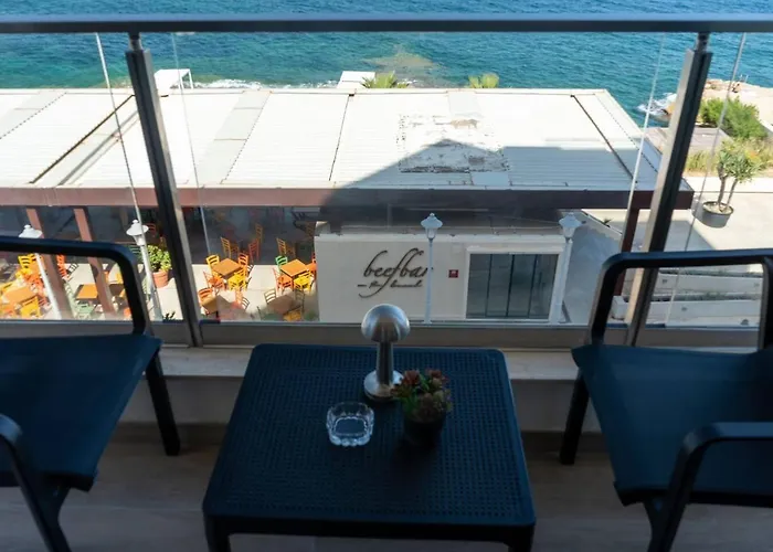 Seafront Bugibba 2Bed Apartment By Homely St. Paul's Bay