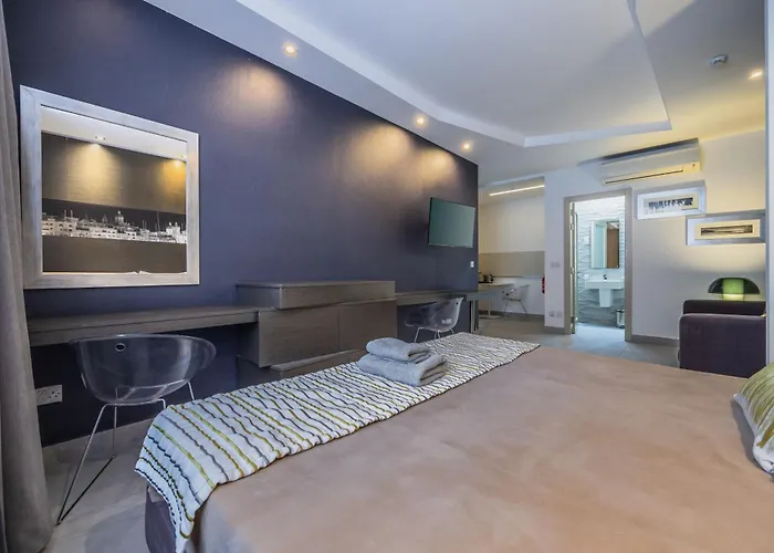 Jules Suites Saint Julian's