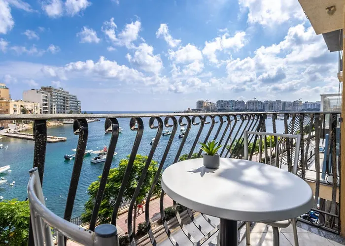 Pet friendly Morina Court Apartment Saint Julian's