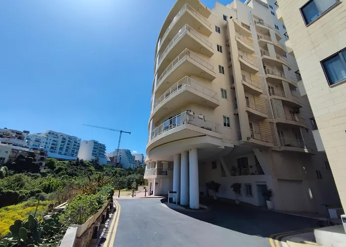 St Julians - Balluta 2 Bedroom Apartment Saint Julian's
