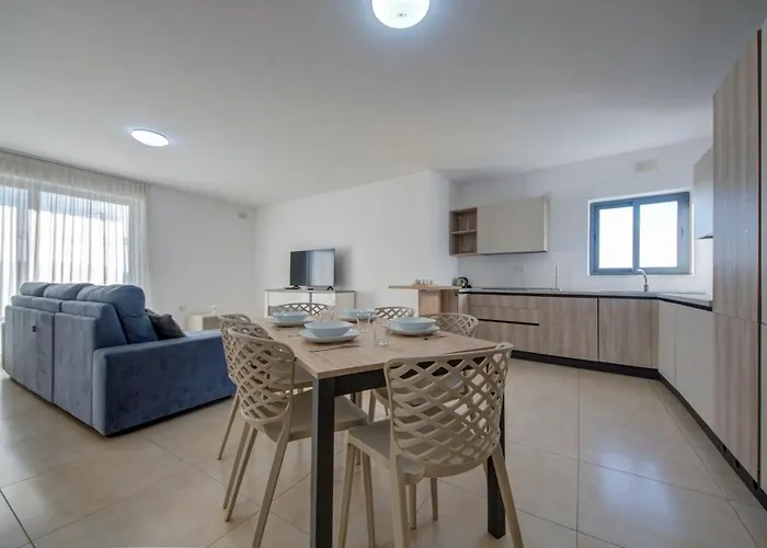 Sea View 2Br - Large Balcony In Qawra St Paul'S Bay Apartment