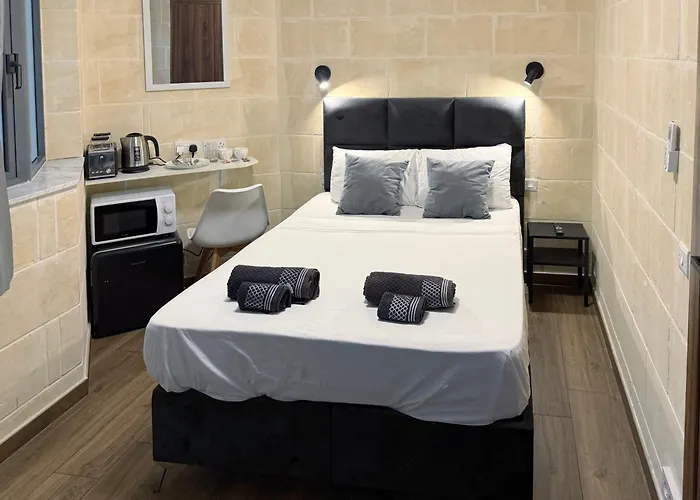 Mini Studios In Central Victoria
