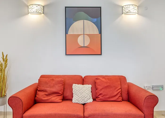 Traditional 2 Bedroom House With Yard Ssch1-1 Saint Julian's