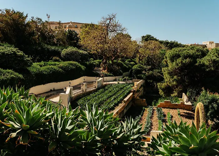 Hotels With Suites In Valletta 
