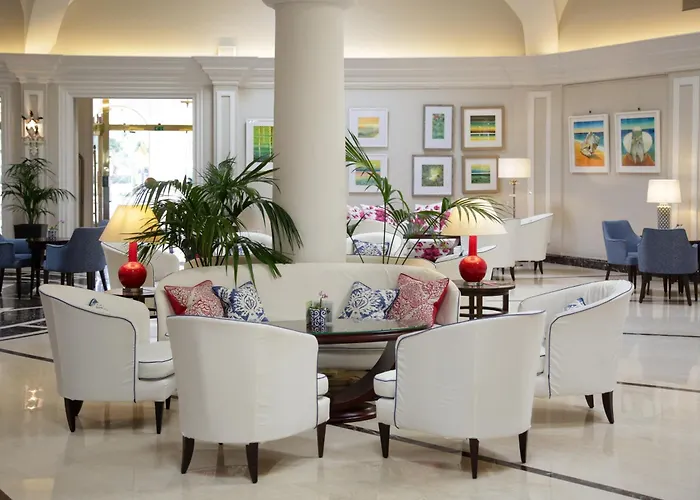 Valletta Best Hotels Near
