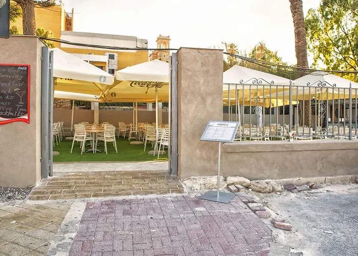 Beach Garden Hotel Saint Julian's