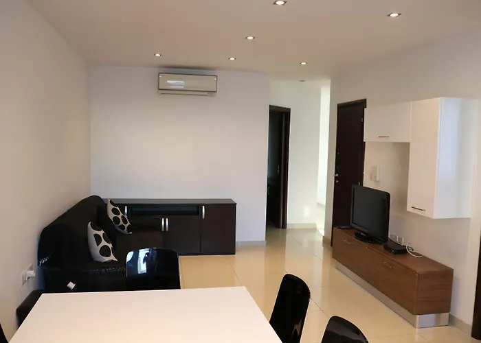 Instyle Aparthotel Saint Julian's