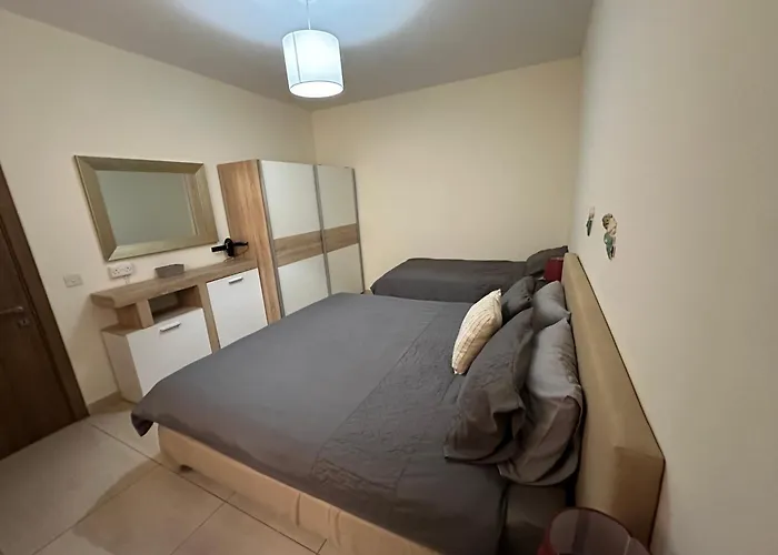 Spinola Bay Apt - Beatiful 3-Double Bed Apt Near Beach In Prime Location Saint Julian's