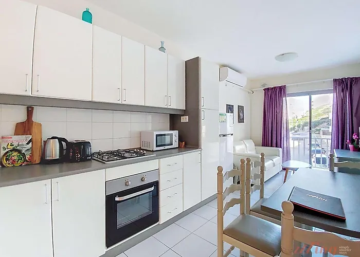 Bright Holiday Flat In Mellieha
