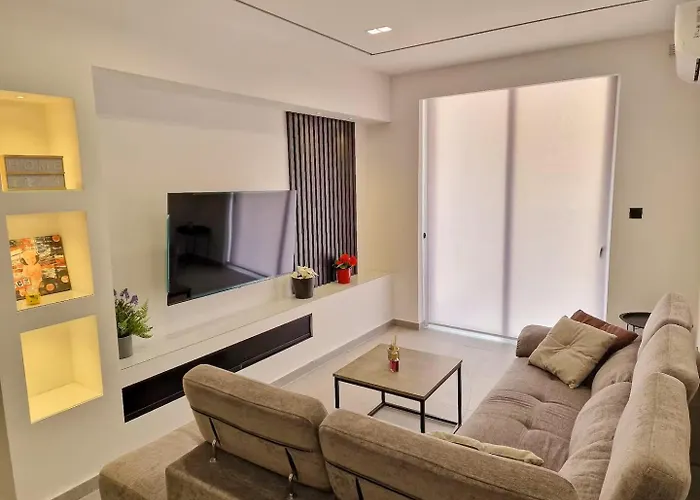 Luxury Qawra Holiday Stay Apartment St. Paul's Bay