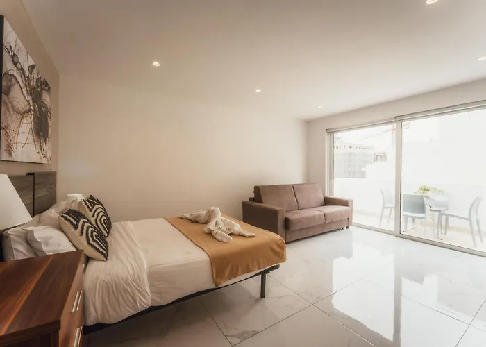 Pet friendly Cozy Penthouse In The Heart Of Paceville With Seaview - Olo Living By Sf Homes Saint Julian's