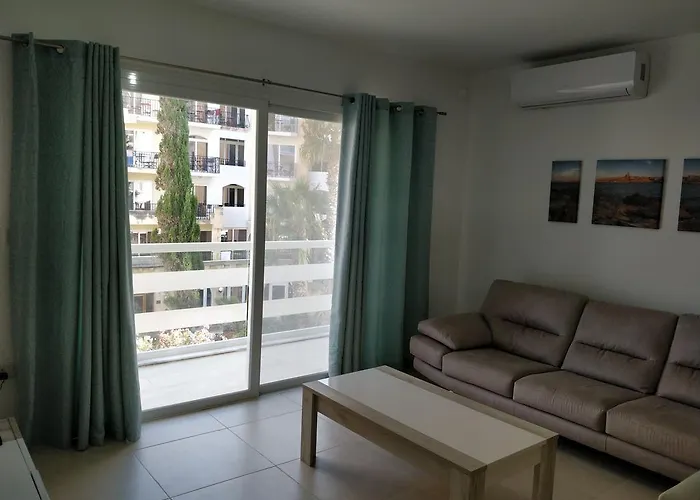 Pet friendly Sunstone Court Apartment St. Paul's Bay