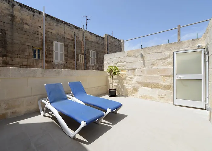 Valletta hotels near Hypogeum of Hal-Saflieni